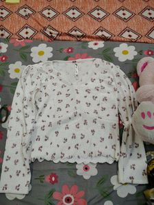 Cute Floral Print Long Sleeve Top