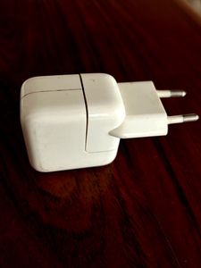 Apple 12W Type A Fast Charger