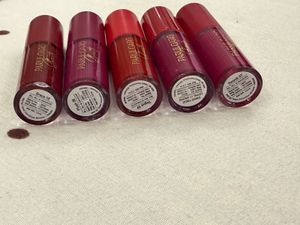 Brand new Parul Garg Beauty Lipsticks Set