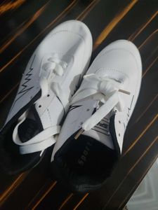 Classic White Sports Shoes