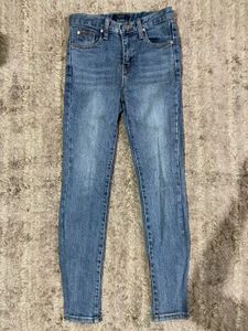Light Wash Denim Jeans