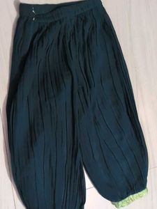 Beautiful Green &amp; Navy Blue Kurta Set