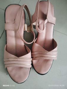 Chic Pink Wedge Sandals