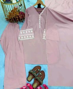 Elegant Pink Kurta Set with Embroidery