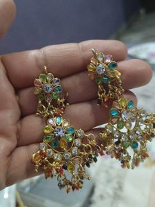 Elegant Necklace and Earrings Set