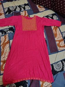 Elegant Kurta Set with Intricate Embroidery