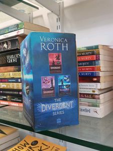 Divergent Set Trilogy Veronica Ross