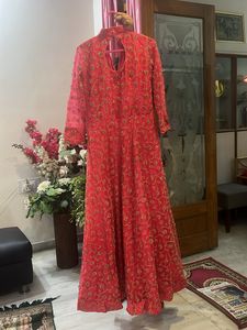 gown with dupatta n margin inside
