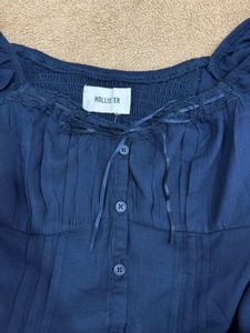 Chic Navy Puff Sleeve Top