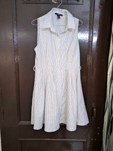FOREVER 21 Sleeveless Striped Shirt Dress