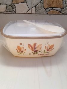 2500  Hot And Fresh Microwave Safe Container