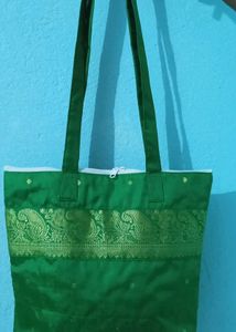 Elegant Green Tote Bag