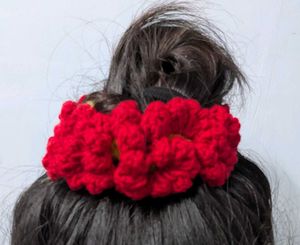 Crochet Gajra Scrunchie
