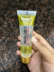 Lakme Forever Matte Foundation &amp; Primer