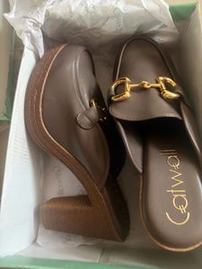 stock clearance Stylish Brown Mules with