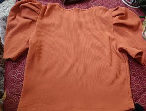 Worn once Top in great condition