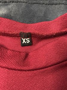 Burgundy Puff Sleeve Tee