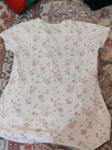 Cute Floral Print T-Shirt