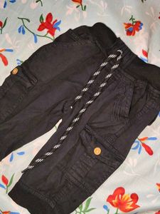 Stylish Black Cargo Capri Pants