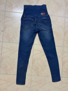 Zola High-Waisted Blue Denim Jeans