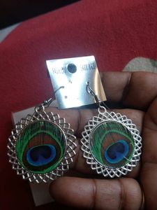 Mor Pankh Look Earing Elegant