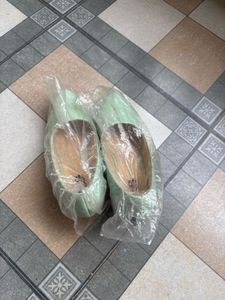 Stylish Mint Green Belly – Like New Condition ✨