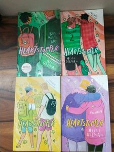 Heartstopper Volumes 1-4 Set