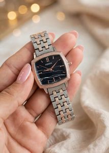 Elegant Fossil Watch - Two-Tone Design