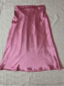 Cute polka tube top with Satin skirt🎀