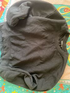 Black Crew Neck Sweatshirt