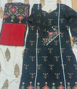 Black Kurta with Red dupatta