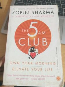 The 5 AM Club by Robin Sharma