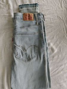 Light Wash High Waisted Skinny Jeans