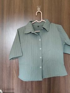 Ribbed Collared Button-Up Top
