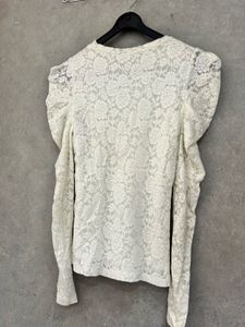 Elegant Lace Puff Sleeve Top