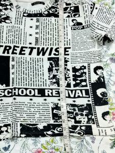 VINTAGE NEWSPAPER PRINT T-SHIRT