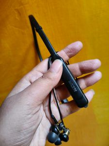 Wireless Neckband Earphones