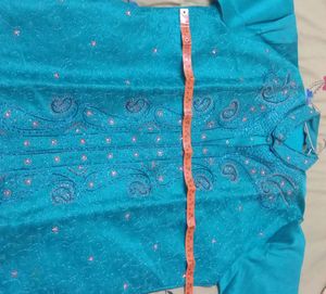 Men's Embroidered Kurta