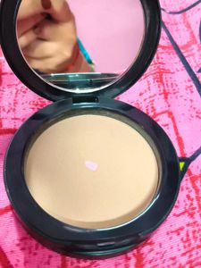 Maybelline New York Fit Me Matte + Poreless Compac