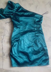 Emerald Green Satin One-Shoulder Dress
