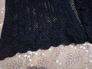 Kuresia Work Handmade Shrug