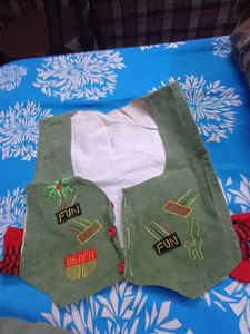 Cute Red &amp; Green Baby Outfit + freebies