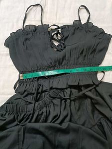 Chic Black Cutout Tiered Maxi Dress