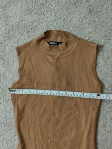 Ribbed Knit Sleeveless Midi Dress