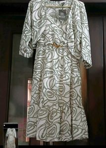Stylish Tiered Maxi Dress with Jacket - L Size