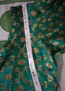 A Banarasi Silk Kurti salwar With Dupatta