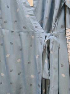Blue Wrap Codset with Lace Detailings