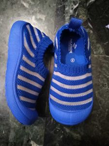 Cute Blue Striped Baby Shoes In Size 8