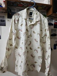 Men's White Paisley Print Shirt
