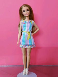 Barbie Fashionistas-159 in Cute Outfit